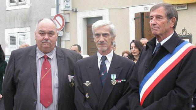 un-medaille-la-ceremonie-du-11-novembre